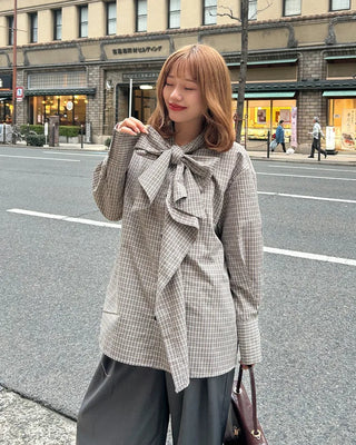 Checked ribbon tie blouse