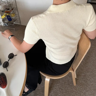 Short-sleeved colored ribbed knit