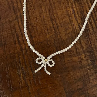 Pearl ribbon necklace