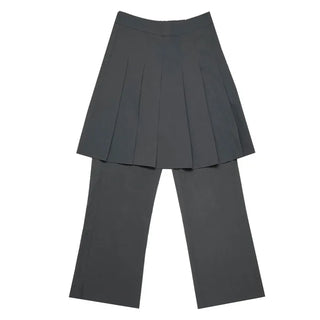 Mid-length pleated skort