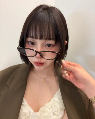 Cat-eye frame
