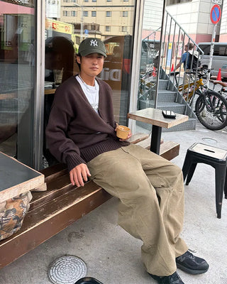 Curved cotton pants