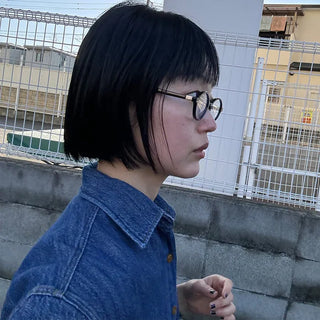 Oval frame glasses