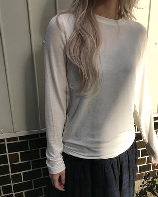 Round neck long-sleeve T-shirt