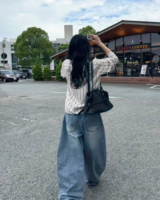 Loose-fit striped shirt