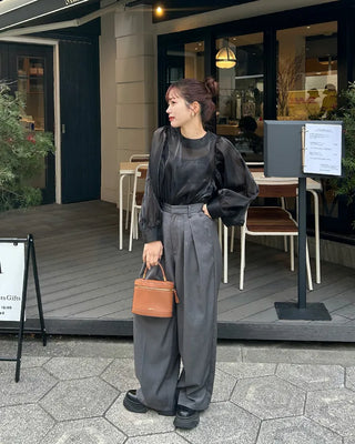 Puff-sleeve blouse