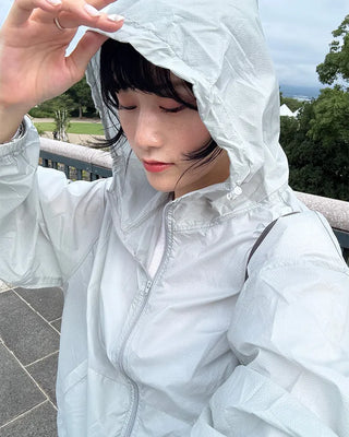 Hooded cropped windbreaker