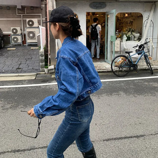 Cropped pocket denim jacket