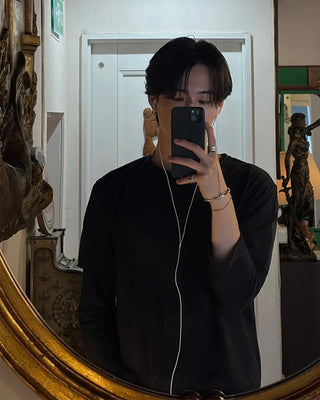 Henley neck long-sleeved T-shirt