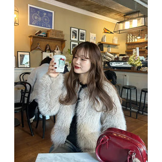 Round neck fur jacket