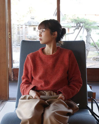 Round neck crop knit