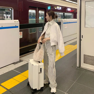 Striped wide-leg pants