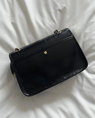 Square chain shoulder bag