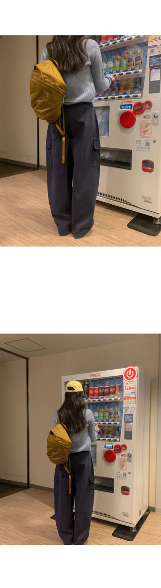 Multi-panel cargo pants