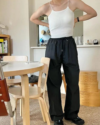 Basic camisole with built-in cups