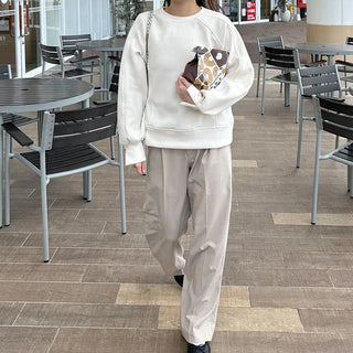 Raglan detail sweatshirt