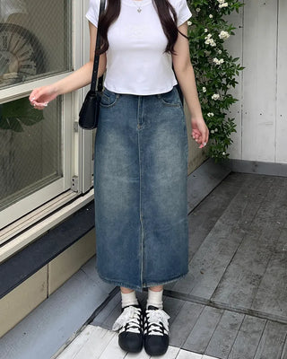 Front slit denim long skirt