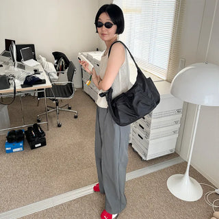 Pocket shoulder bag