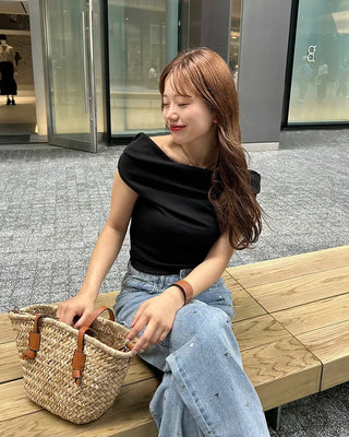 Drape off-shoulder T-shirt