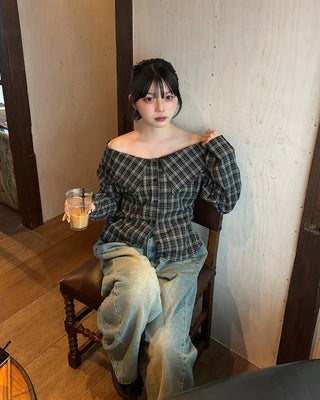 Off-shoulder check shirt