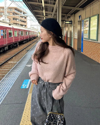 Oversized Boucle Round Knit
