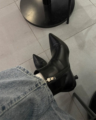 Leather pointed-toe ankle boots