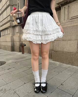 Lace frill shorts