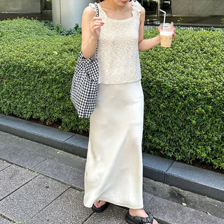 Frilled Sleeveless Knit