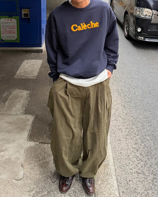 Panel-switching cargo pants