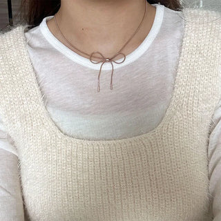 Ribbon necklace