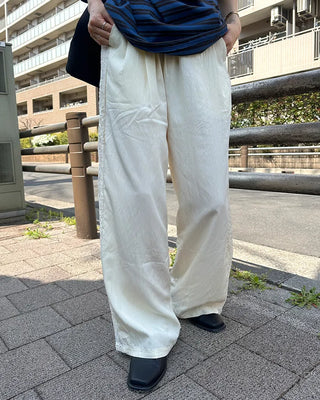 Side lace sweatpants