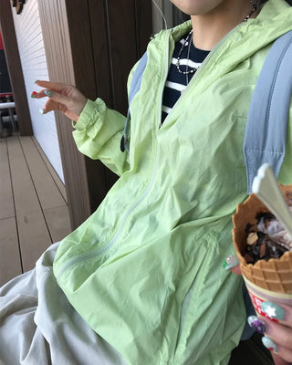 Drawstring coat hooded windbreaker