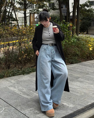 Oversized wide-leg denim pants