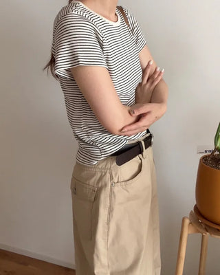 White ribbed border half-sleeve T-shirt