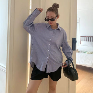 Double-pleated shorts