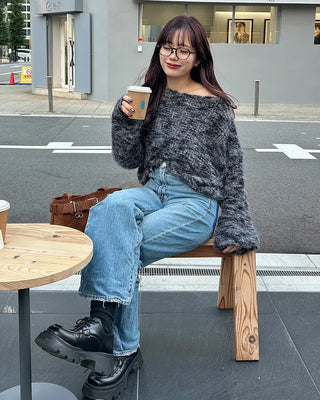 Round neck loose fit knit