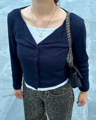 Layered pendant point cardigan