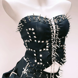 Metal chain lace up rivet applique tube top