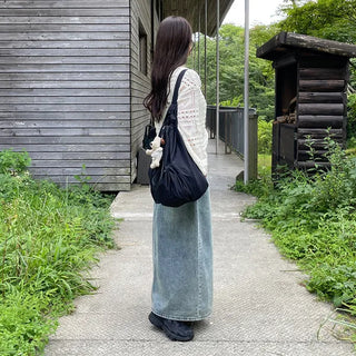 Drawstring pocket shoulder bag