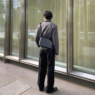 Basic color blouson