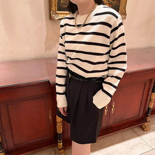 Two-pleat shorts
