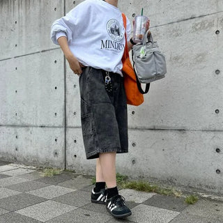 Pocket denim shorts