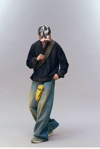[Monterest] Washed Split-Neck Graphic Sweatshirt