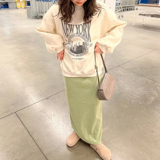 Simple knit skirt