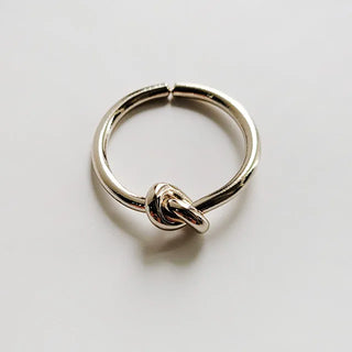 luna knots ring