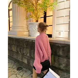 Shoulder slit knit