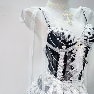 Sweetheart neck beaded lace hem ruffle cami top