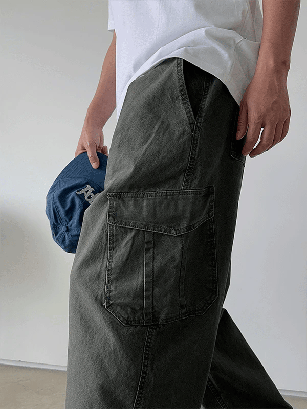 Off-wash balloon cargo pants