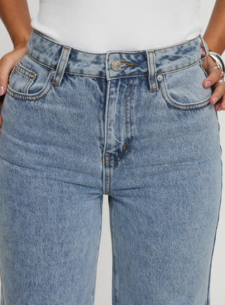 Goldie High Rise Wide Leg Jeans Light Wash