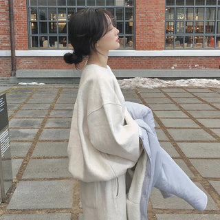 Fleece-lined daily sweatshirt